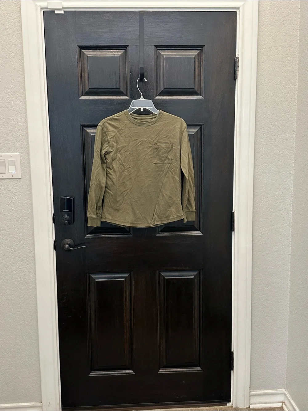 GAP Kids Long-Sleeve Pocket Tee - Olive Size 10